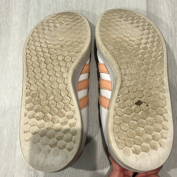 Adidas womens shoes - Picture 8 of 8